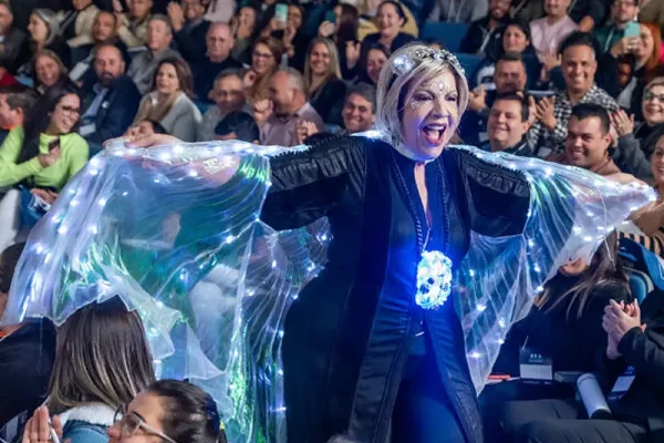 Leila Navarro Palestrante Motivacional